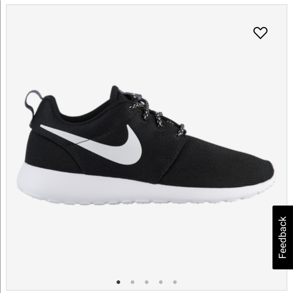 NIKE ROSHE ONE